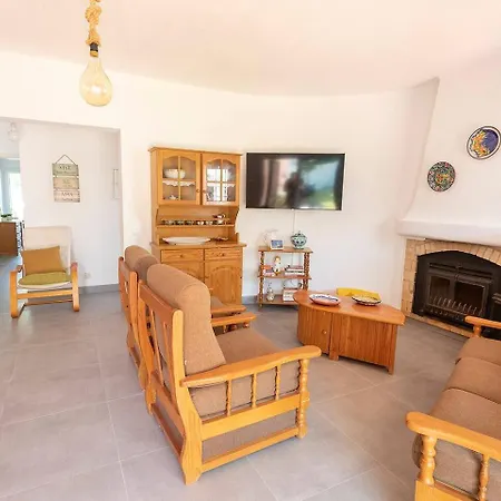 Alprochinhos Holiday home